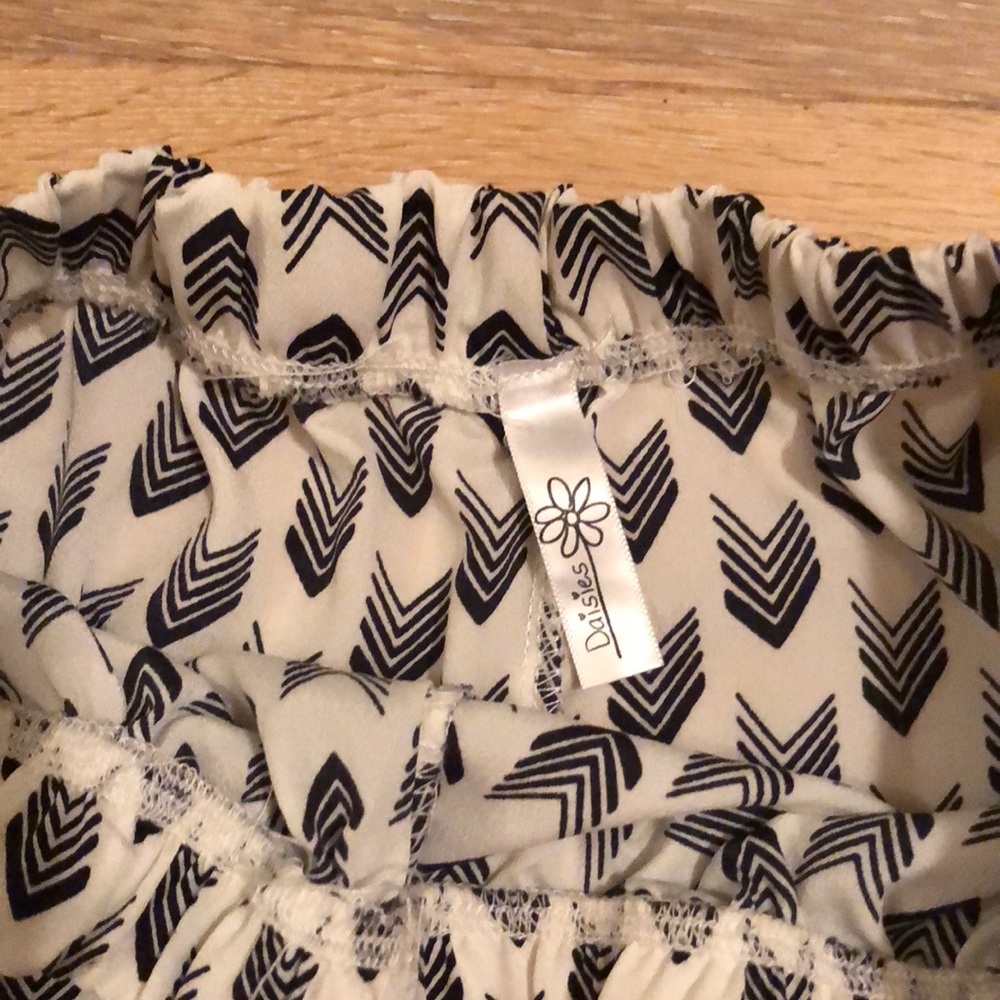 Patterned shorts - Picture 3 of 3
